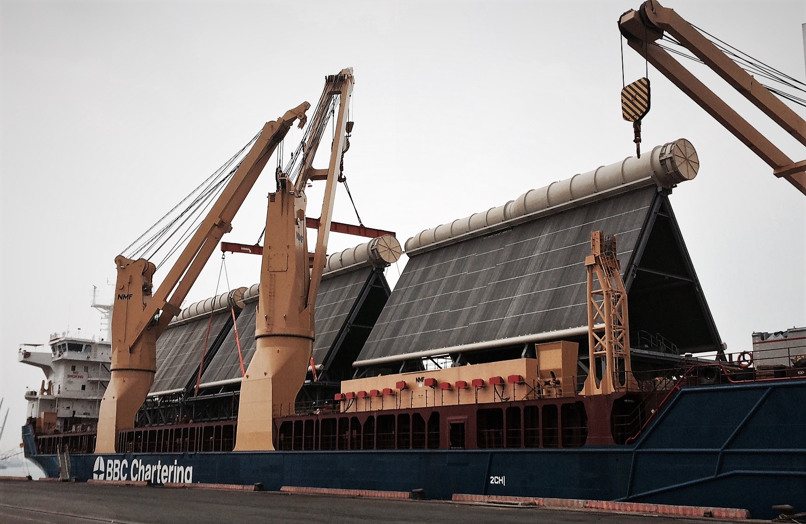 Inpex Barge Loading